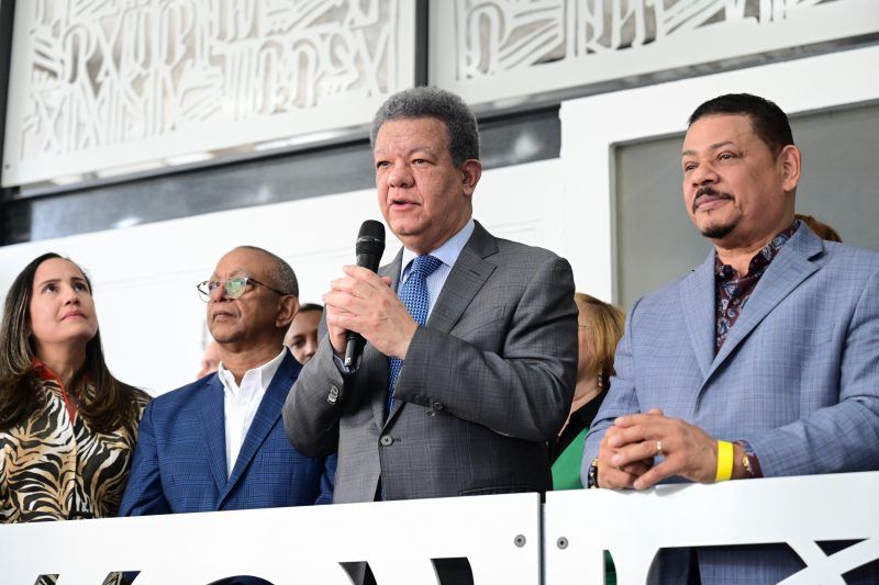 Leonel critica desde NY manejo del Gobierno PRM: “Los hospitales están más enfermos que los pacientes”