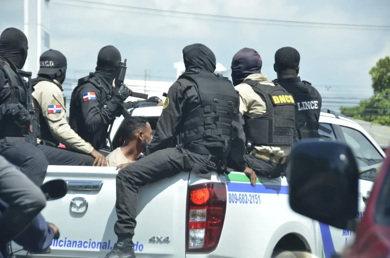 Policía desmantela red clandestina de criptomonedas y subventa de internet