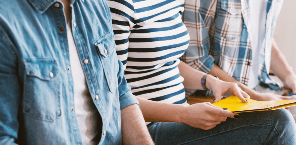 El 56.7% de quienes migran por trabajo son jóvenes entre 15 y 39 años