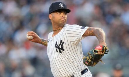 Gausman y Gil, de frente en el Juego 1 de la Serie Divisional entre Toronto y NYY