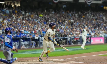 Vaughn, Chourio y Misiorowski dan a Cerveceros una ventaja de 2-0 sobre los Cachorros de Chicago