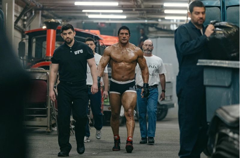 «The Smashing Machine»: Dwayne Johnson frente al triunfo como enemigo