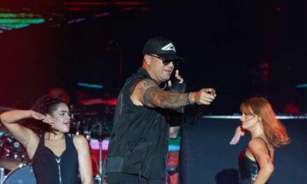 Wisin, Jowell y Randy en una noche «de perreo hasta abajo» en el Óvalo de la Feria Ganadera