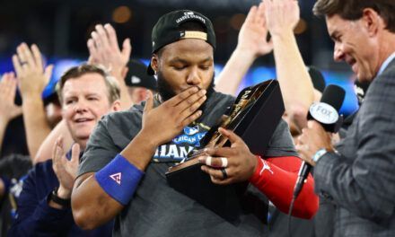 Toronto a la Serie Mundial por primera vez desde el 1993, Vladimir Guerrero Jr. gana el MVP
