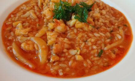Almorzando en SD arroz meloso con langosta y sepia, ¡muy bueno!