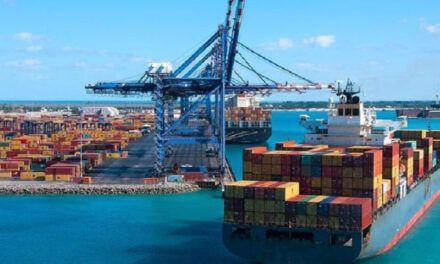 Alza exorbitante en estancia de furgones en puertos dominicanos amenaza con disparar la inflación