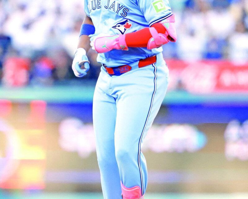 Vladi y Yesavage guían a Toronto derrotan a los Dodgers y buscarán su tercer título en casa