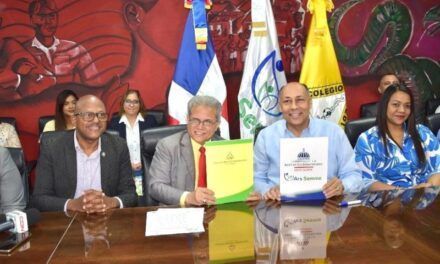 ARS Semma y CMD acuerdan mejoras salariales a médicos y enfermeras