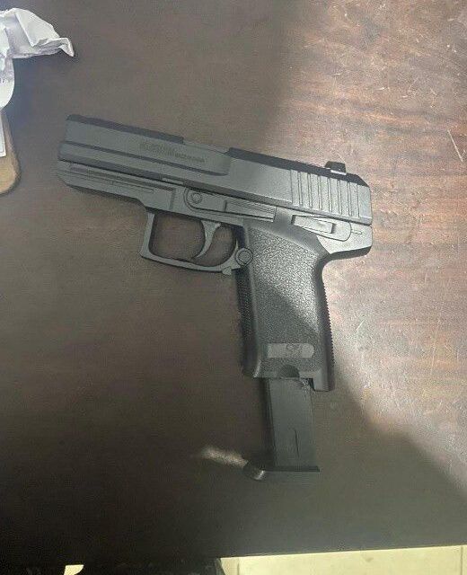 Detienen adolescente con arma de juguete en patrullaje preventivo en Madre Vieja, San Cristóbal