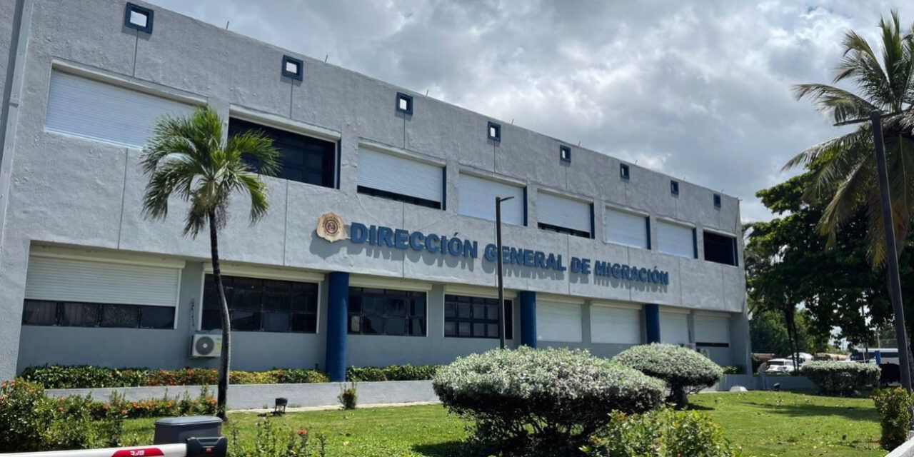 Migración y fuerzas de seguridad detienen y repatrian más de 1,300 extranjeros indocumentados en operativos nacionales