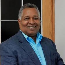 Melton Pineda analiza la posibilidad de una nueva reelección de Abinader
