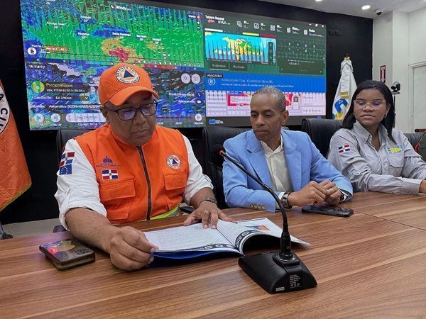 NP: CNE y Defensa Civil reciben respaldo regional ante paso de la tormenta Melissa