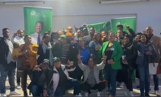 Presidente de FP en Abruzzo recorre Italia para promover a líder del partido. Leonel Fernández