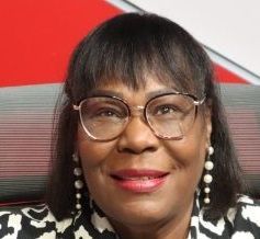 Nidia Paulino afirma que la mujer consultora política aún enfrenta grandes desafíos