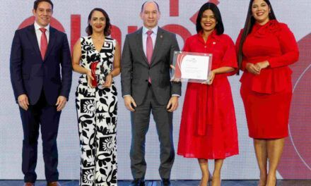 Claro Dominicana recibe reconocimiento