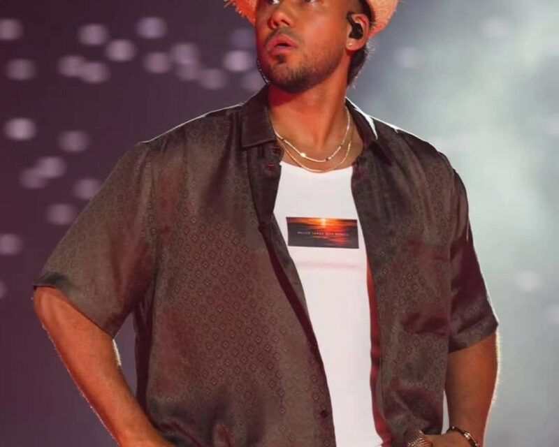Romeo Santos revela que intérpretes se atribuyen canciones de IA que simulan su voz