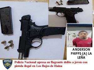 Policía Nacional apresa en flagrante delito a joven con pistola ilegal en Los Bajos de Haina