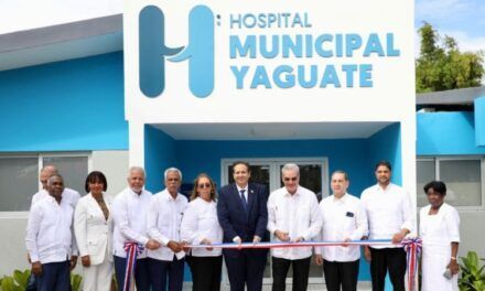 Abinader entrega hospital remozado y nueva Emergencia en Yaguate