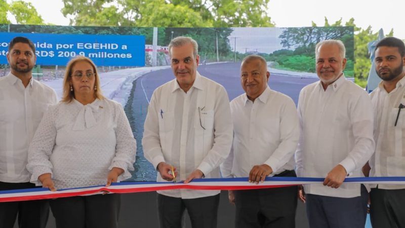 Abinader inaugura tramo carretero Sabana Toro–La Rosa en San Cristóbal