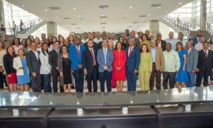 Candidatos a la Escuela de Informática respaldan a Jorge Asjana David como rector de la UASD
