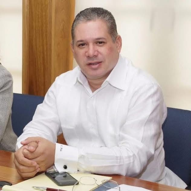 César Pérez invita dominicanos a participar en la marcha nacional de la FP