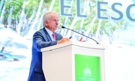 Exministro chileno pide al país fortalecer su institucionalidad fiscal para sostener crecimiento
