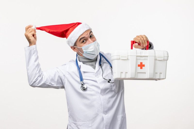 El botiquín de Navidad que no debe faltar cerca de tus fiestas