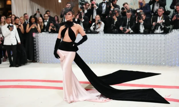 Looks icónicos de figuras latina que han robado millones de miradas
