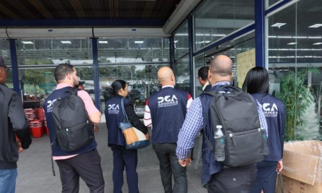 Aduanas fiscaliza a un comercio chino en La Vega que opera legalmente