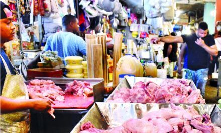 Precios del pollo y el cerdo se disparan para vísperas de Año Nuevo