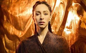 Oona Chaplin: «Si mi abuelo pudiese ver ‘Avatar: Fuego y ceniza’ le daría un patatús»