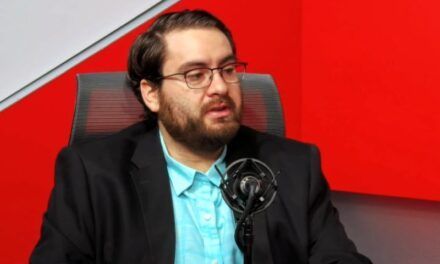 Comunicador destaca altos niveles de seguridad de la nueva cédula de identidad y electoral