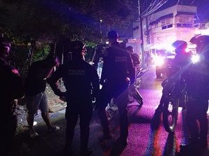Policía detiene tres personas en flagrante delito durante rápidas intervenciones preventivas