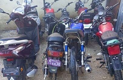 Policía Nacional refuerza seguridad en Las Flores y ocupa nueve motocicletas abandonadas durante operativo preventivo