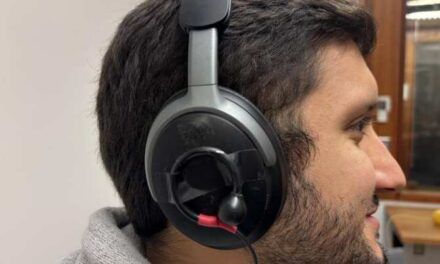Inteligencia artificial en auriculares para ayudar a escuchar entre muchas voces la de con quien se habla