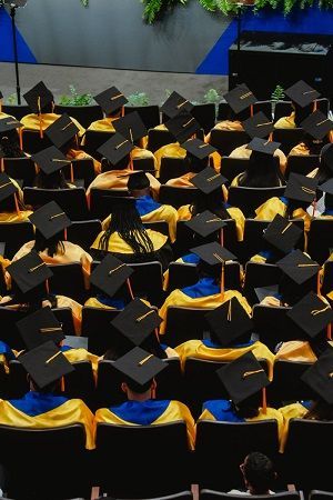 Cuándo volver a la universidad: cinco momentos decisivos