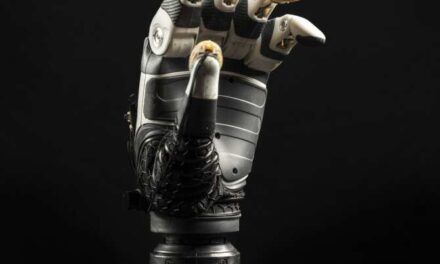 Mano biónica provista de inteligencia artificial