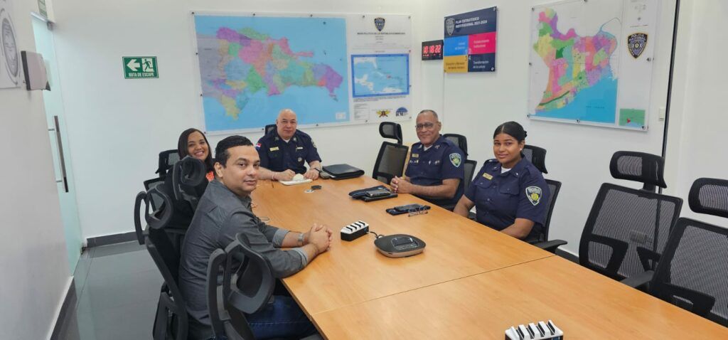 Policía Nacional diseña estrategia institucional en materia de derechos humanos a implementarse en 2026