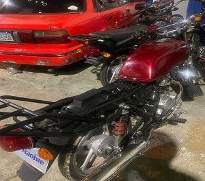 Acción policial permite recuperar motocicleta robada reforzando seguridad, orden y respuesta oportuna en San Cristóbal