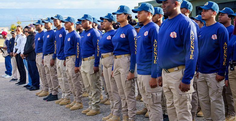 Migración recluta jóvenes como agentes en la región Norte.
