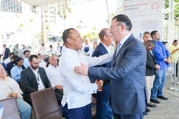 Clúster Turístico reconoce a Milton Morrison por liderazgo frente al INTRANT