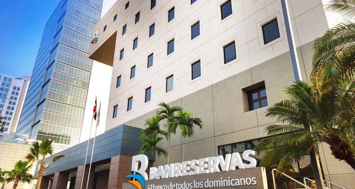 Abinader destaca que más de un millón de dominicanos se bancarizaron en 2025 a través de Banreservas