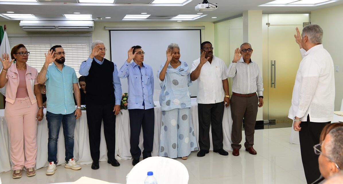 Dr. Ignacio Valenzuela Asume la Presidencia de MEDICOOP