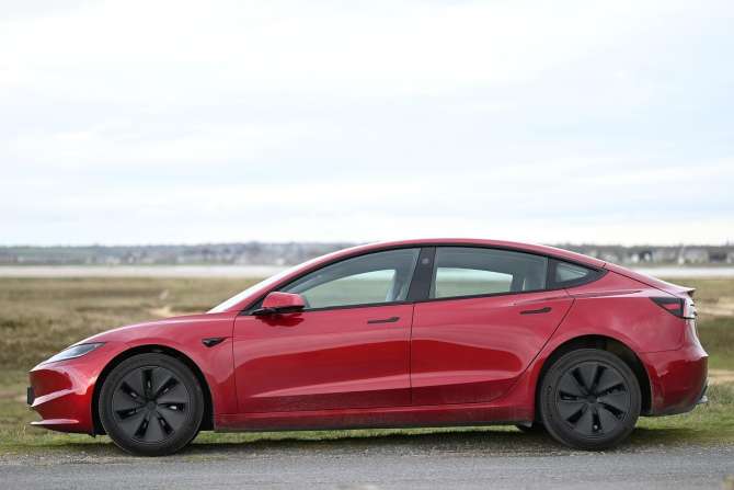 Qué papel juega la inteligencia artificial en los coches eléctricos modernos