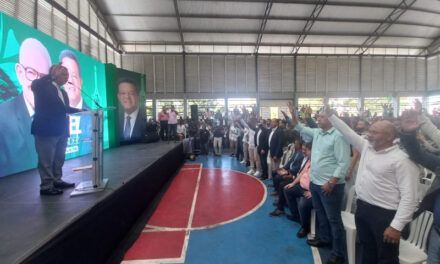 Leonel Fernández y el gobierno cierran filas contra informe de la CorteIDH