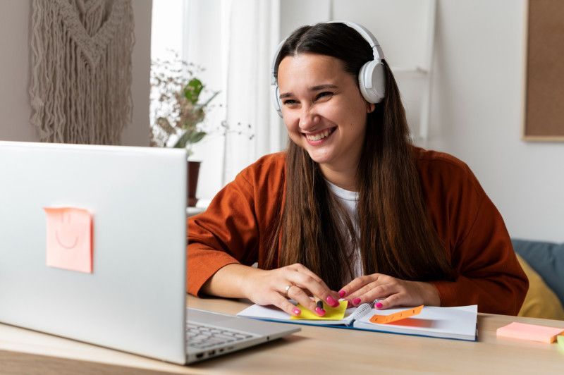Aprender en línea: hábitos, actitudes y herramientas para el éxito