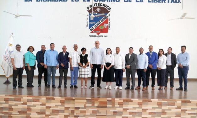 En el Día Nacional del Estudiante, INABIE impulsa jornada que fortalece la nutrición de más de 58,800 alumnos de San Cristóbal
