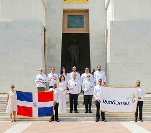 Refidomsa Rinde Honores a los Padres de la Patria  