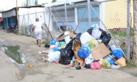 Alcaldía de Sosúa impondrá multas a ciudadanos que lancen desechos en lugares públicos