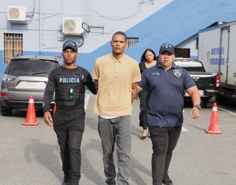 Se entrega cuarto implicado en muerte a machetazos en El Almirante Caña